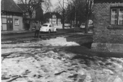 Blick-in-den-Rundling-vom-gemeindehaus_Lücke