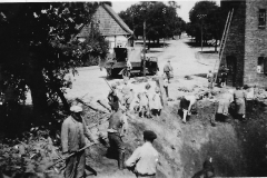 Haus-Mogonski-1944-im-Krieg-3-Bombenkrater